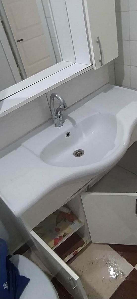 Lavabo tıkanıklığı açma çalışma alanı